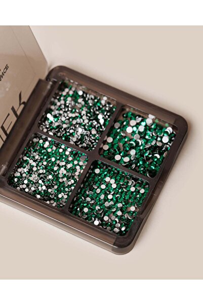 InnerBloom Set de cristale pentru unghii Emerald Spirit