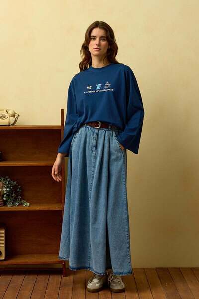 Ceylan Otantik Navy Blue Coffee Printed Basic Body & Ice Blue Denim Single Button Skirt Set