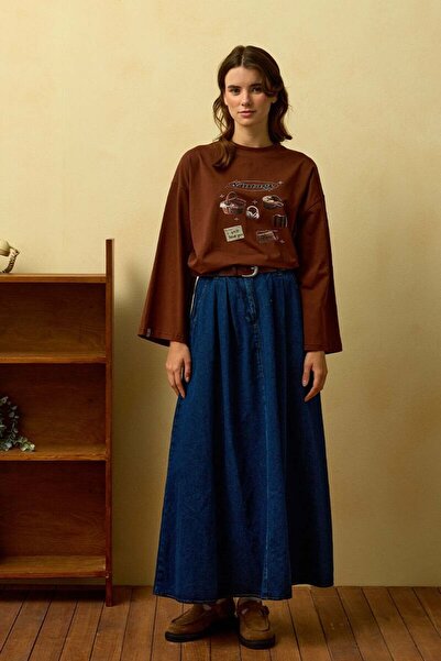 Ceylan Otantik Acı Kahve Vintage Printed Basic Bodysuit & Denim Single Button Skirt Set