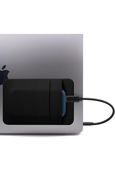 genernic حقيبة AFTERPLUG اللاصقة ثنائية الجيوب لأجهزة الكمبيوتر المحمولة ومحركات الأقراص الصلبة والملحقات، باللون الأسود