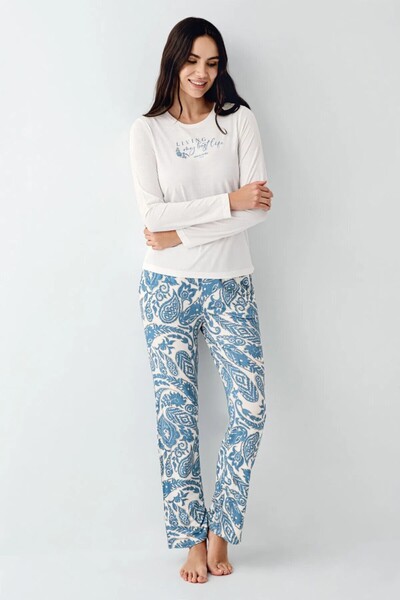 Pierre Cardin Women's White Pocket Crew Neck Comfortable Pajama Set