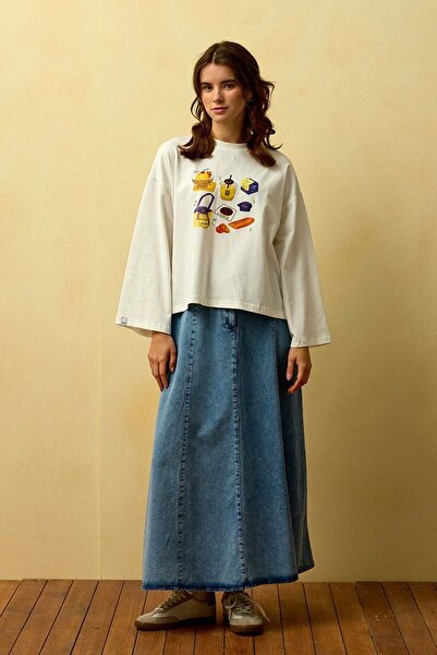 Ceylan Otantik Ecru Cookie Printed Basic Body & Ice Blue Denim Single Button Skirt Set