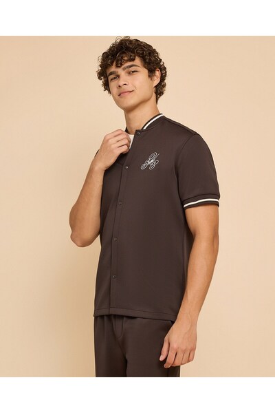 R&B Embroidery Detail Shirt With Stand Collar And Short Sleeves