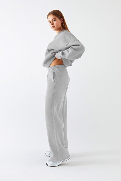 The Champ Clothing Unisex Oversized Tracksuit Set Basic Gray Melange – Crew Neck, Wide Legs, 3 Thread Fleece-Lined Fleece