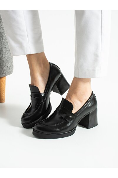 ALEMDAR AYAKKABI حذاء لوفر نسائي أسود ريفي من BILLY