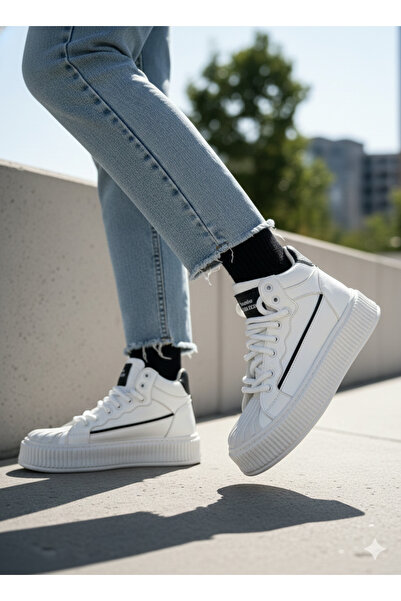 MORENİCA Stylish and Comfortable White Sneaker for Everyday Use