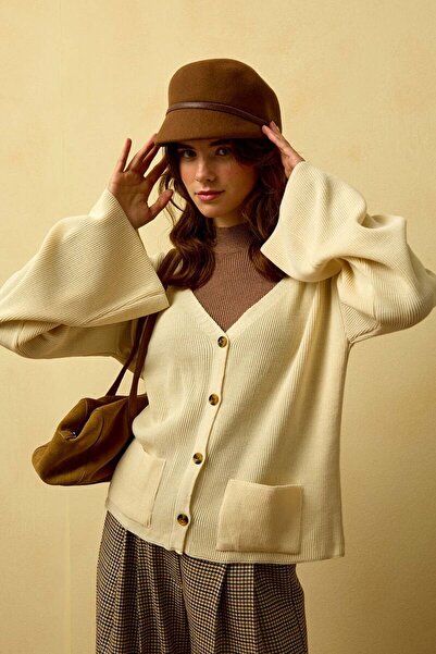 Ceylan Otantik Cream Spanish Sleeve Knitwear Cardigan