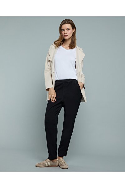 R&B Solid Mom Fit Jeans With Elastic Waist