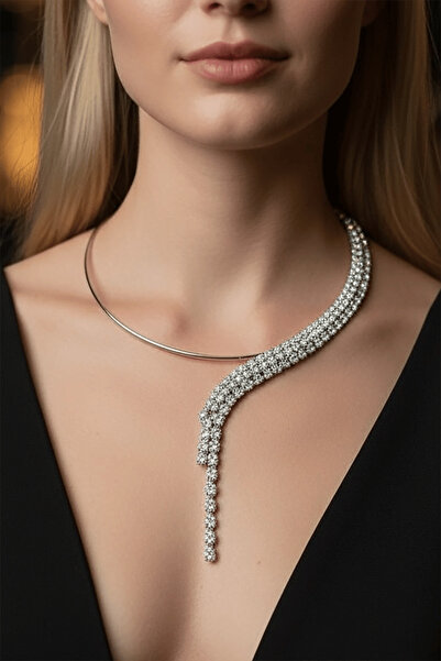 TAKIŞTIR Gümüş Renk Taş Detaylı Tasarım Abiye Kolye