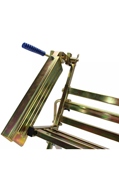 Farmertec Log cutting frame with chainsaw stand