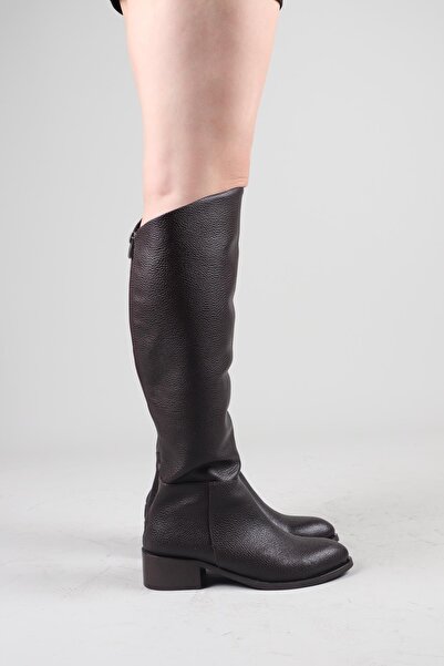 Birikon Shayla High Flat Boots on the Front Brown