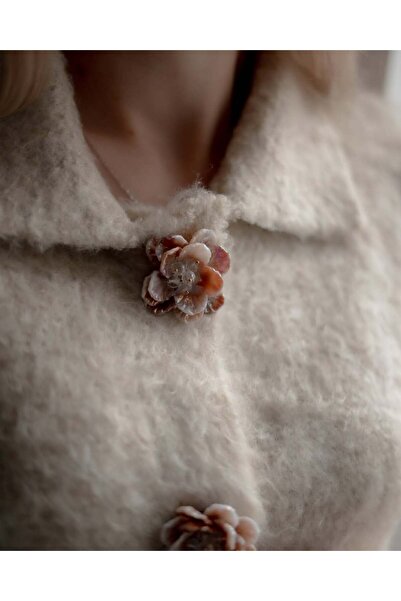 Lavanta Tekstil Soft Cardigan with Beaded Flower Buttons