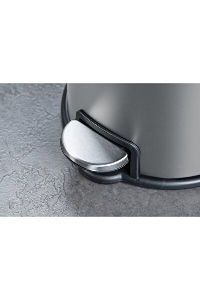 FACKELMANN MILANO 3L waste bin with pedal, for bathroom or narrow spaces