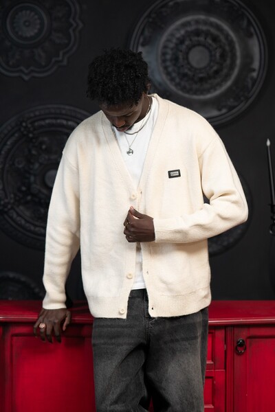 AKÇAYLAR Oversized V-Neck Button Closure Casual Model Cardigan