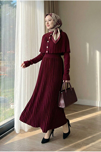 QETEENN Pelerin Detaylı Pliseli Tesettür Triko Elbise