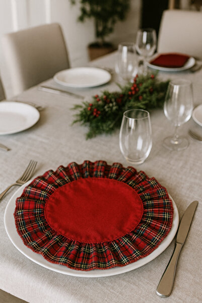 Soft Kare New Year Patterned Ruffled Placemat – Stylish and High-Quality Table Decor Placemat
