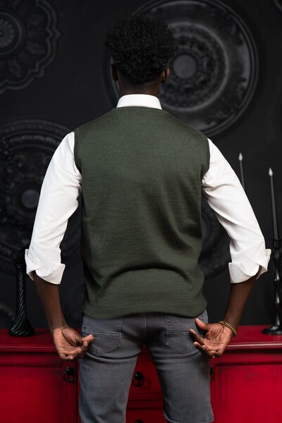 Woolen World V-Neck Regular Fit Wool Sleeveless Knitwear Sweater