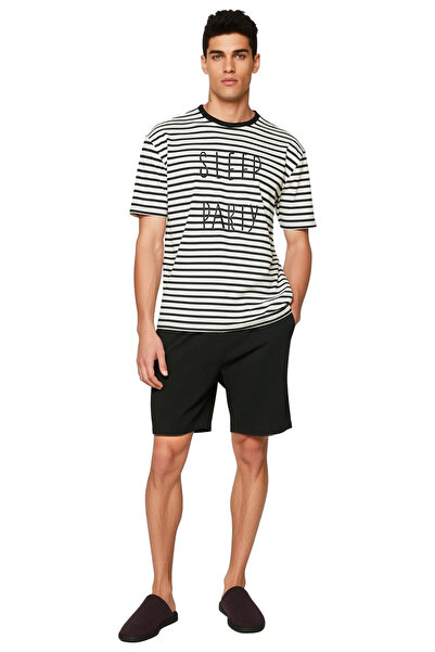 PayBuy Ανδρικό σετ πιτζάμες με ριγέ λαιμόκοψη με κοντό μανίκι Λειτουργικό ανθεκτικό και μοντέρνο