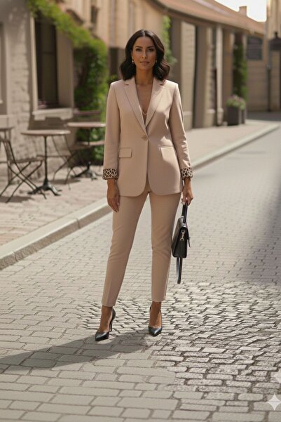 diaves Jachetă cu un singur nasture, cu căptușeală leopard și guler șal crem,...