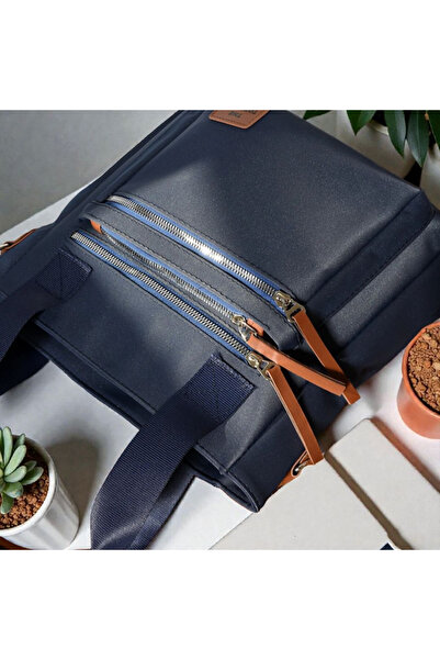 wikidayss Women's Multi-Compartment Shoulder Bag