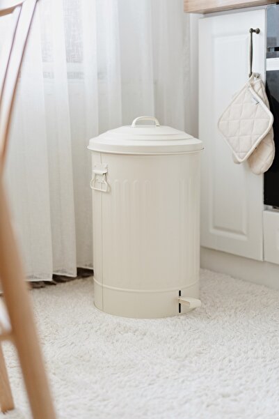 Dekorzdükkan Galvanized Cream Pedal Bin – 37 Litres