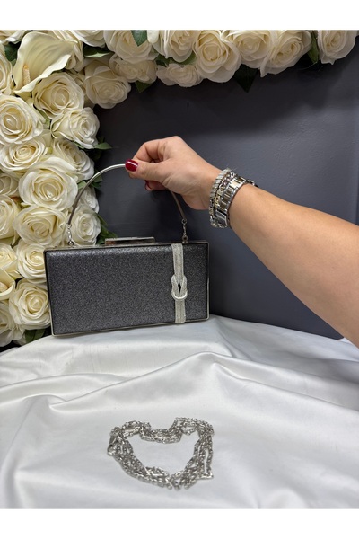 MİOSSA حقيبة سهرة نسائية فضية أنيقة على شكل صندوق مرصعة بالأحجار