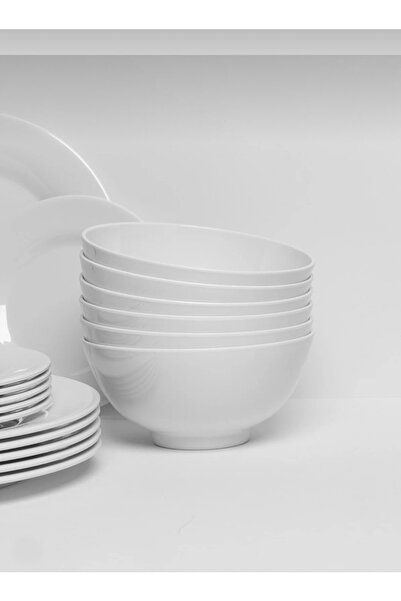 Nova 18-piece dinner set/6 people. Elevate your table with this elegant and break-resistant melamine set.