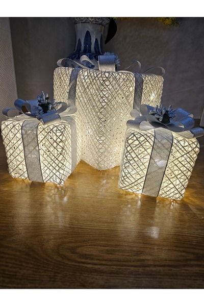 kordelya design صندوق هدايا مزين بشجرة عيد الميلاد مع إضاءة LED سفلية، مقاس كبير 22×22×22 سم، مقاس صغير 12×12×12 سم