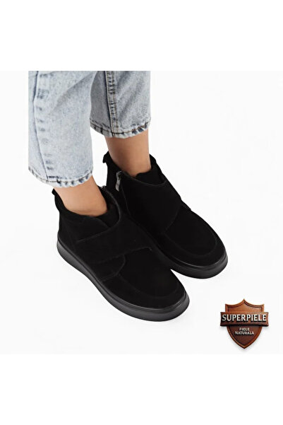 virboti Women's black suede ankle boots with refined details | MORADY