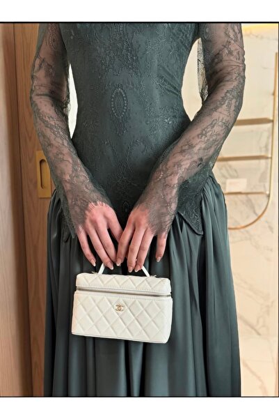 Joji soft lace dress