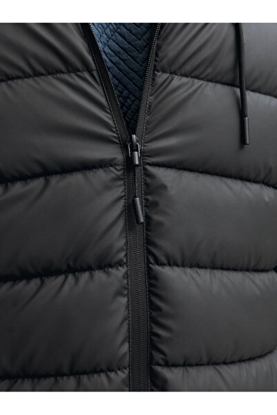 Jack & Jones Jachetă de iarnă JACK & JONES Point Pu Puffer Bf - 12285924-Negru