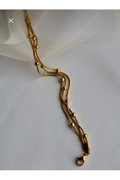 Çağla Accessories سوار من الفولاذ 316L بلون ذهبي مع تفاصيل سلسلة ثلاثية الصفوف