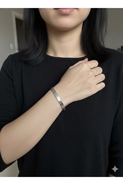 bettin tasarım Kadın Çelik Vida Detaylı Tırtıklı Yüzey Kelepçe Bileklik Altın...