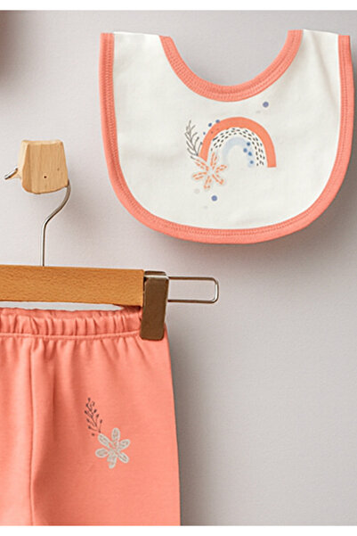 Aziz Bebe Rainbow Pattern Pocket Detailed 5-Piece Hospital Discharge Set