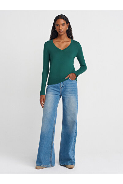 Dilvin V-Neck Sleeve Slit Sweater