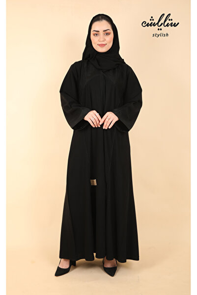 Stylish Kuwaiti abaya in black with buttons
