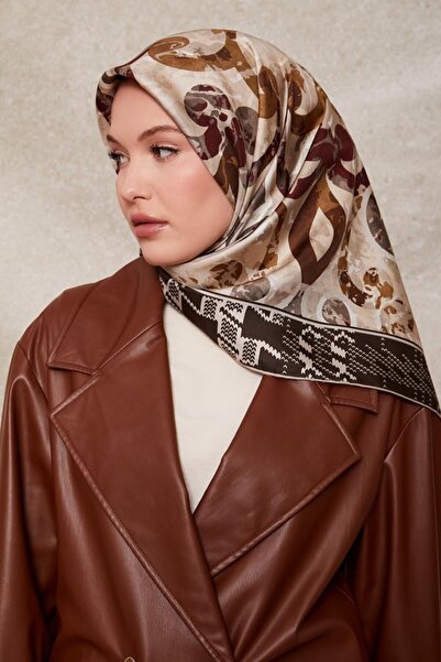 Levidor Μεταξωτό μαντήλι με σχέδιο καφέ-0918