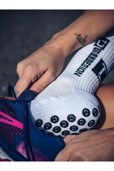 Shuttle Park Special Series White Anti-Slip Silicone Towel Sole Design Comfortable Stitch-Free Match Pro Football Athlete Socks