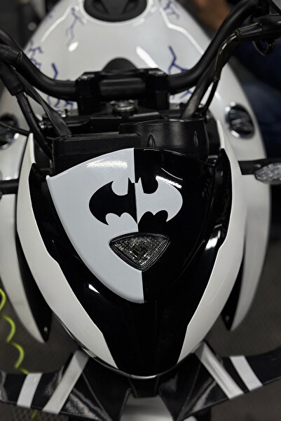 Banxtre Mondial Drift-L için Beyaz Renk Kafa Detay Sticker Batman Desenli