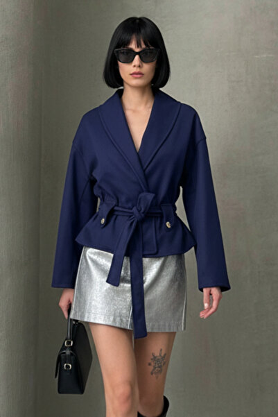 ALFUDO Moda Collection سترة/معطف من الكشمير بتصميم مريح مع أزرار وتفاصيل ربط