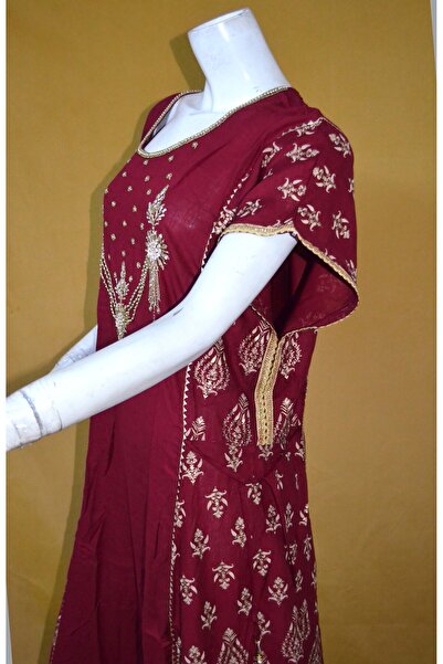 Zainah Elegant Embroidered Modest Jalabiya Dress for Women – Wide Bottom, Batwing Sleeves.