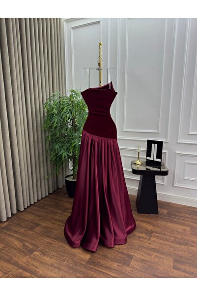 AREEJ FASHION فستان سهرة مارون ملكي بقصة انسيابية✨⭐️