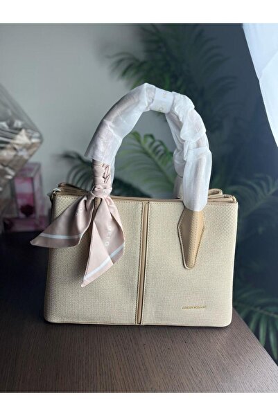 Canarilsa Hand bag & shoulder bag Elegant finishing