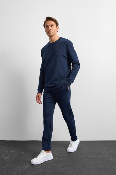 Back And Bond Navy Blue Regular Fit Crew Neck Sweatshirt