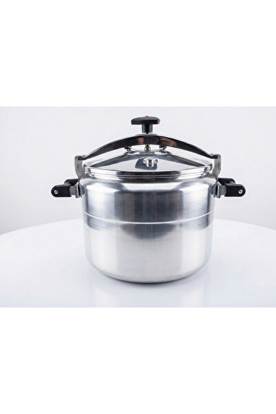 MAGEFESA Inducta Cheff 30 Liter Whistling Pot