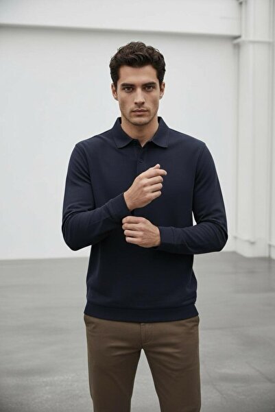 Sarar Εντάσεις συνέντευξης με την Έλβιρα Πόλο για το μπλουζάκι Basic Navy Blue