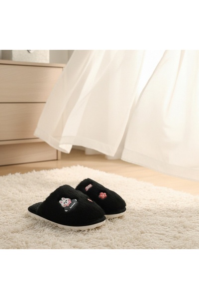 OEM Fluffy, warm and relaxing house slippers, stylish, cheerful and unique slippers, for women, L689