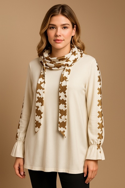 Şans Γυναικείο μπλουζάκι μεγάλου μεγέθους μπεζ, με λεπτομέρεια στο λαιμό, ελαστικό στο μανίκι 65N39261