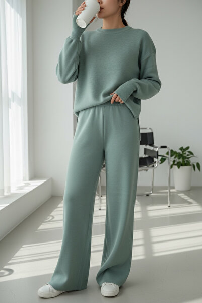 NEWCO Finger-Through Acrylic Textured Oversized Knitwear Two-Piece Set Wide-Leg Pants