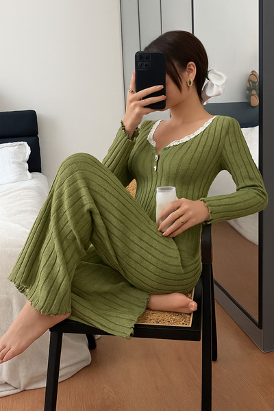 Biraltı Moda Long Sleeve Button and Lace Detailed Women's Pajama Set